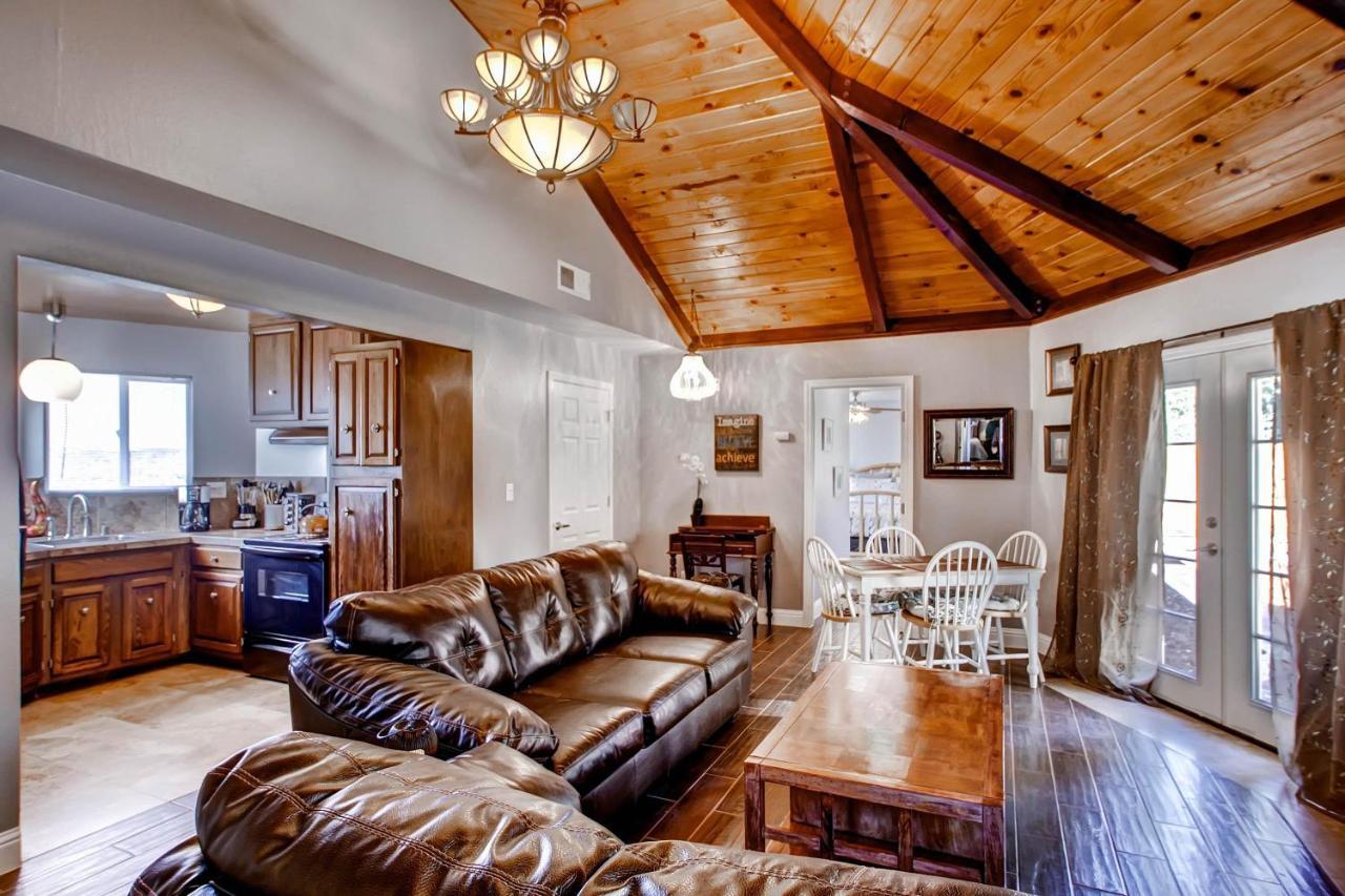 Harmony Hilltop Hideaway オークハースト エクステリア 写真